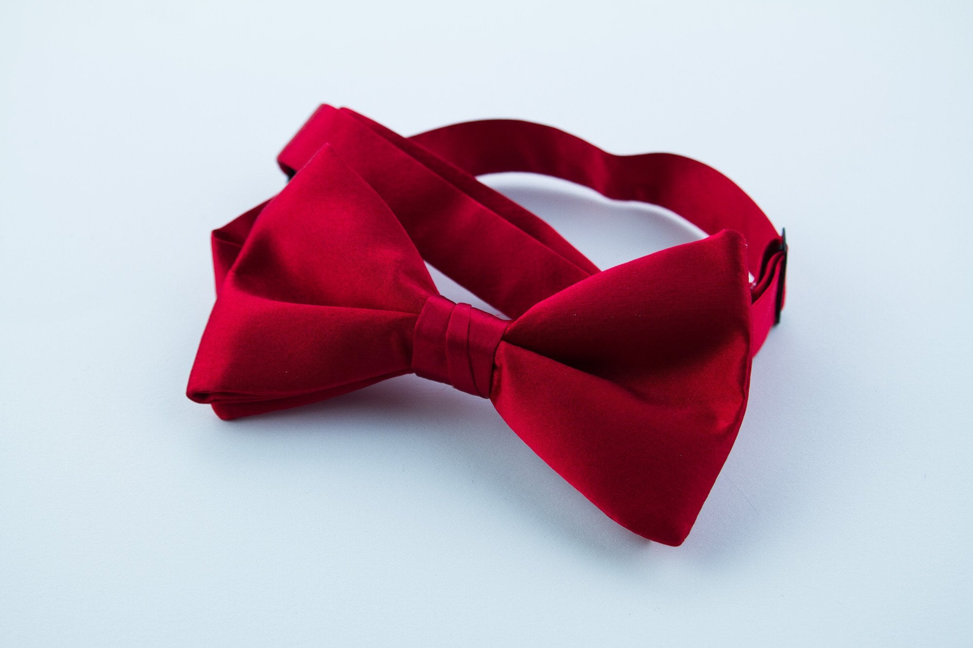 Red Silk Pre-tied Bow Tie